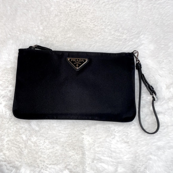 Prada wristlet - Picture 2 of 11